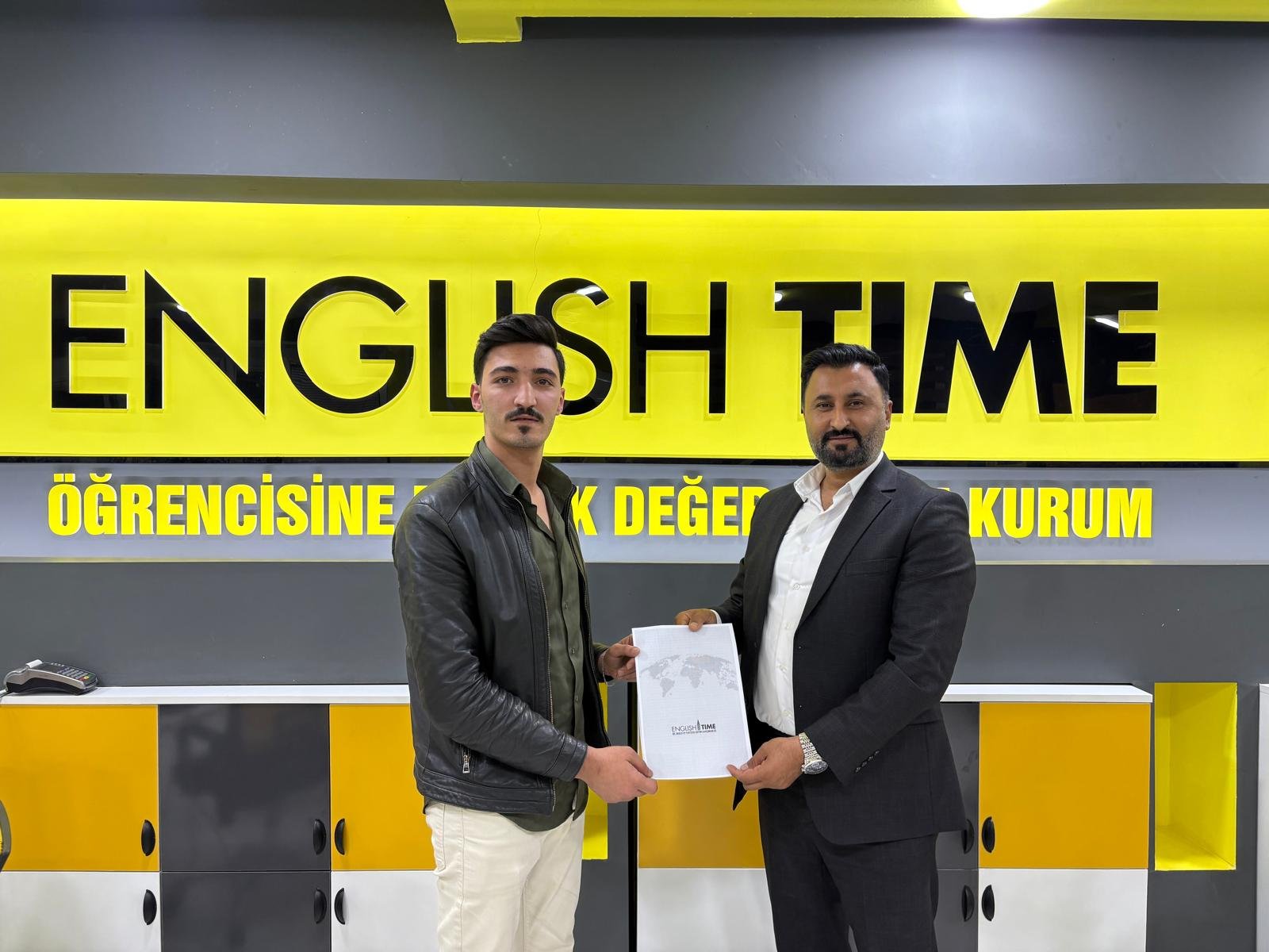 اتفاقية مع ENGLISH TIME